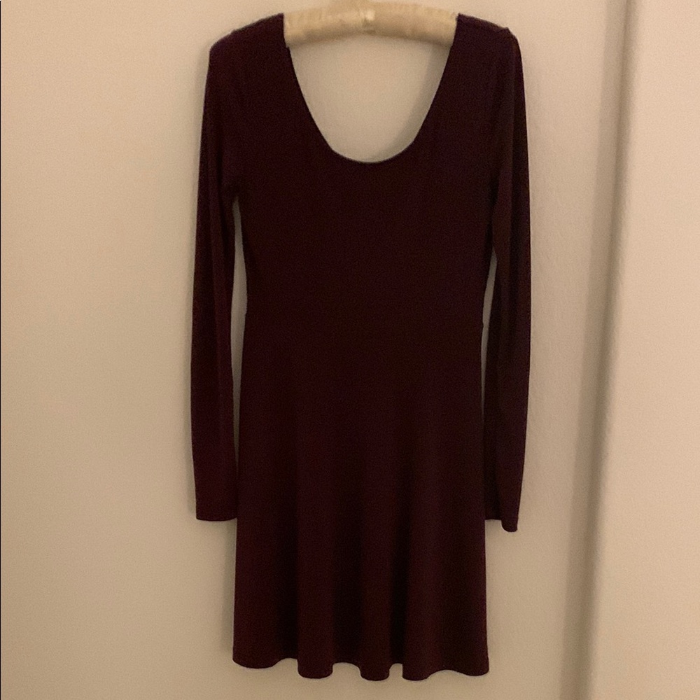 Elegant Burgundy Long Sleeve Dress